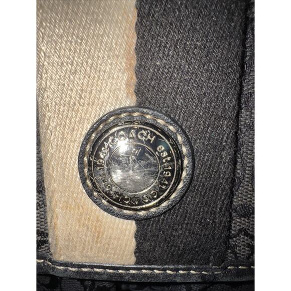 Coach Voyager Signature Black Messenger Bag in jacquard Logo fabric and leather - Picture 3 of 15